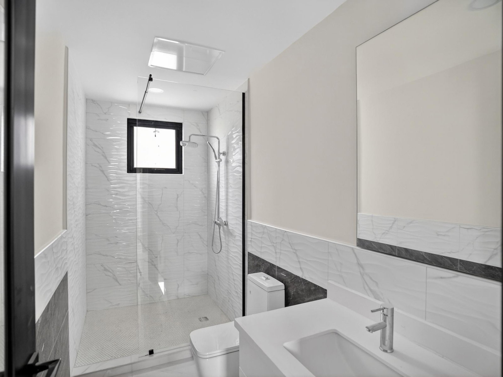 Fifteenth image of 3wc-17d Ridgeland And Fortland st in Montego Bay, St. James, Jamaica - property is For Sale