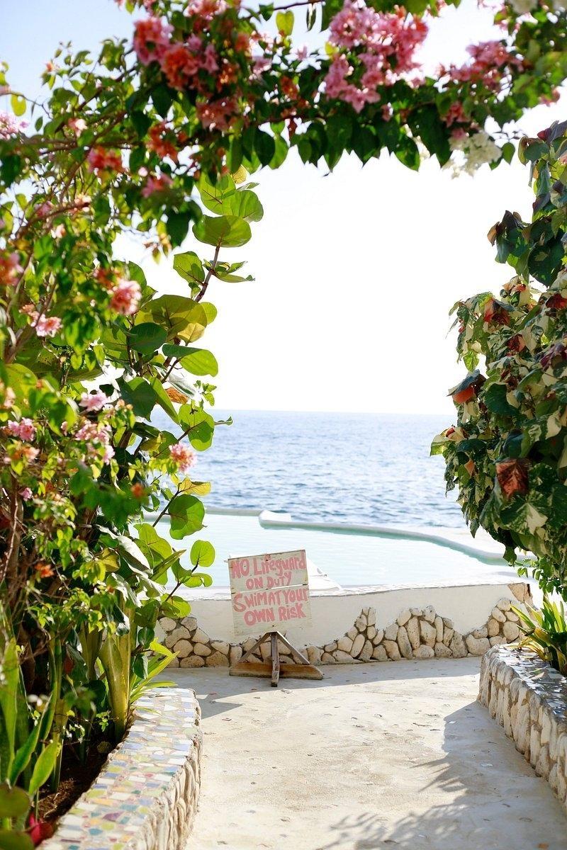 Eleventh image of Somewhere Deep West in Negril, Westmoreland, Jamaica - property is For Sale