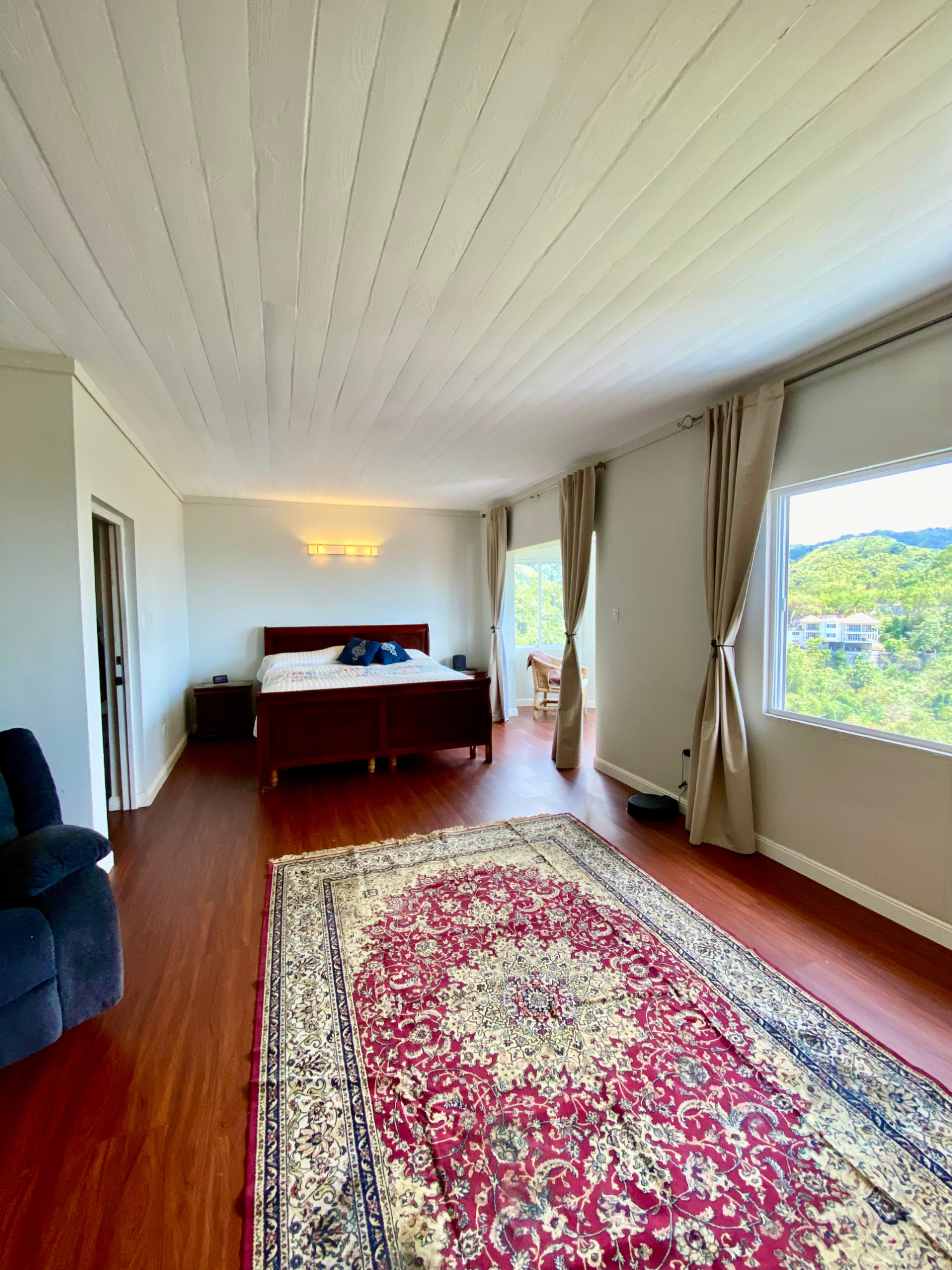 Fifteenth image of 46 Sunset Boulevard, Kingsto in Kingston 8, St. Andrew, Jamaica - property is For Sale