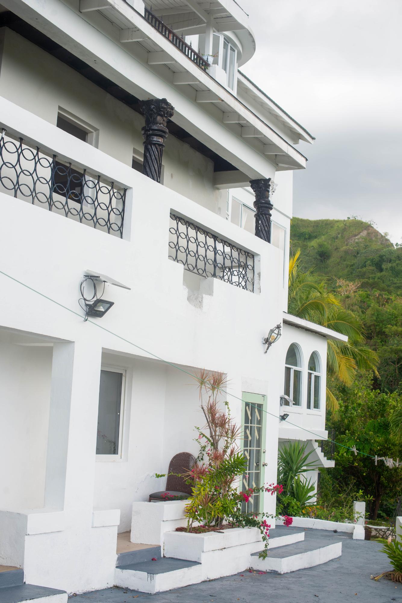 Eighth image of 46 Sunset Boulevard, Kingsto in Kingston 8, St. Andrew, Jamaica - property is For Sale