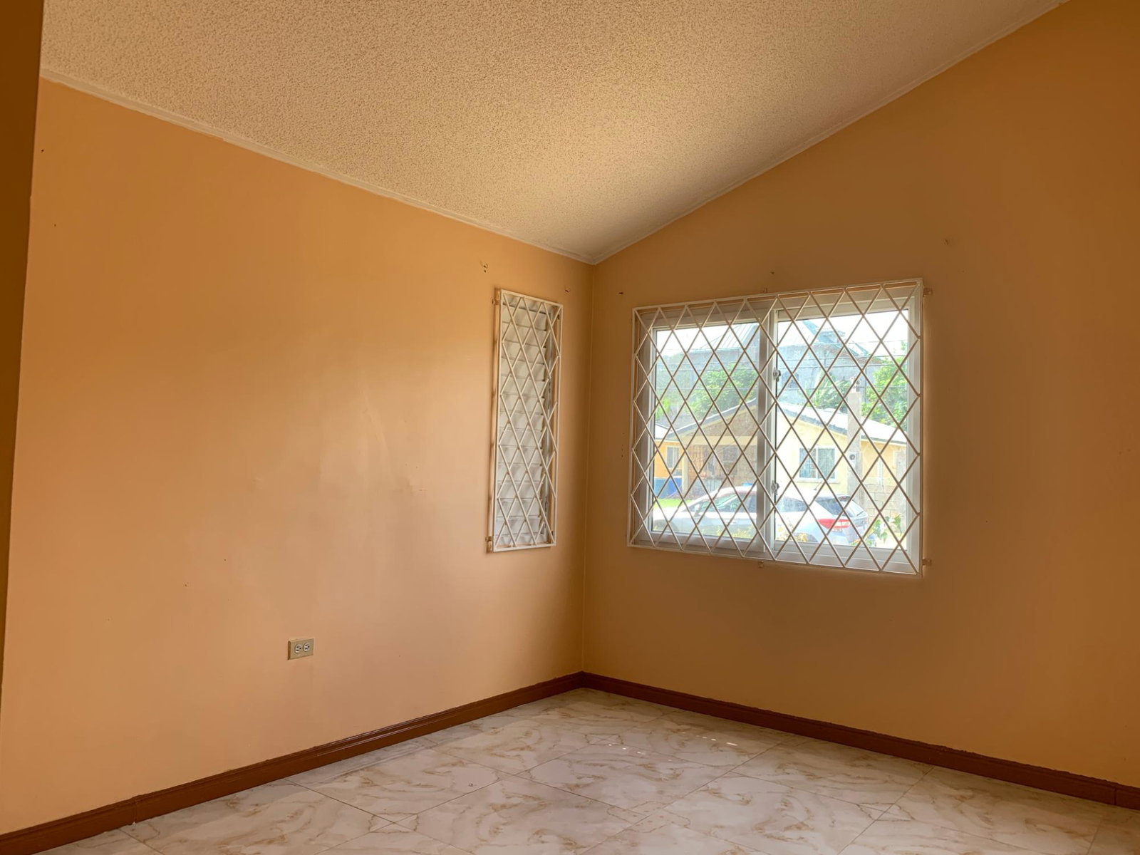 Thirteenth image of 318 Carlton Cres Rosevale in SPOT VALLEY, St. James, Jamaica - property is For Rent