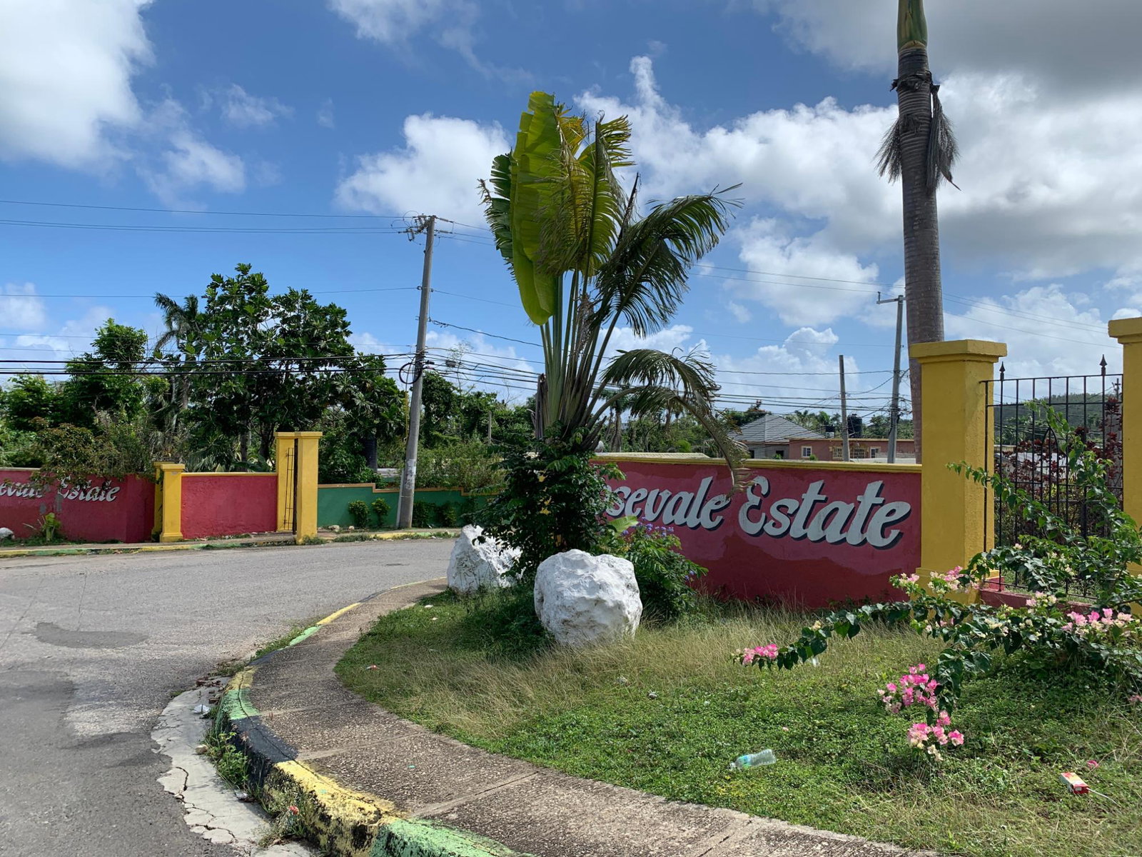 Sixteenth image of 318 Carlton Cres Rosevale in SPOT VALLEY, St. James, Jamaica - property is For Rent