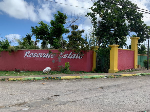 Seventeenth image of 318 Carlton Cres Rosevale in SPOT VALLEY, St. James, Jamaica - property is For Rent