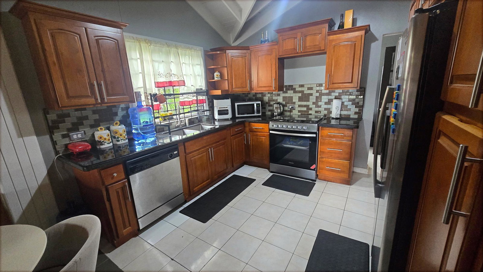 Fifth image of 927 Fisher Crescent in Bogue Village, St. James, Jamaica - property is For Sale