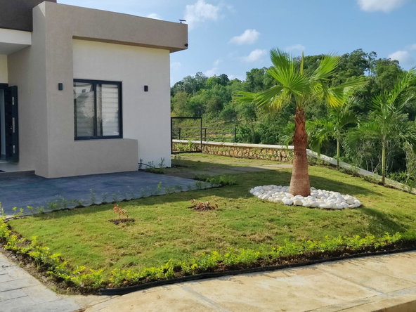 Eleventh image of 42 South Beach Blvd in Ocho Rios, St. Ann, Jamaica - property is For Sale