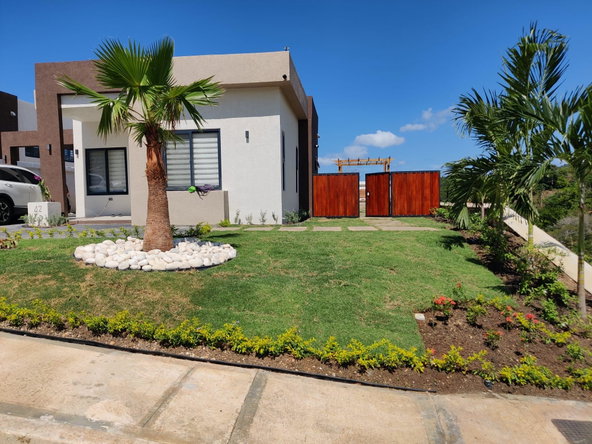 Fourth image of 42 South Beach Blvd in Ocho Rios, St. Ann, Jamaica - property is For Sale
