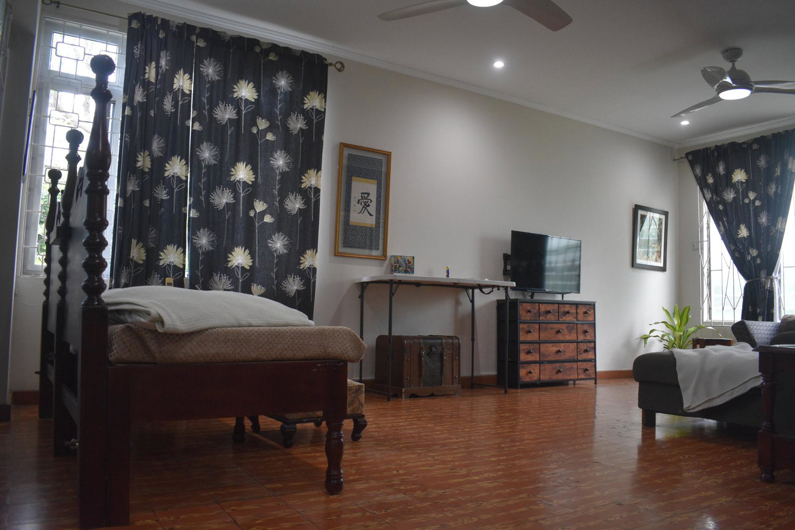Seventh image of 22 Allerdyce Drive in Kingston 8, St. Andrew, Jamaica - property is For Sale