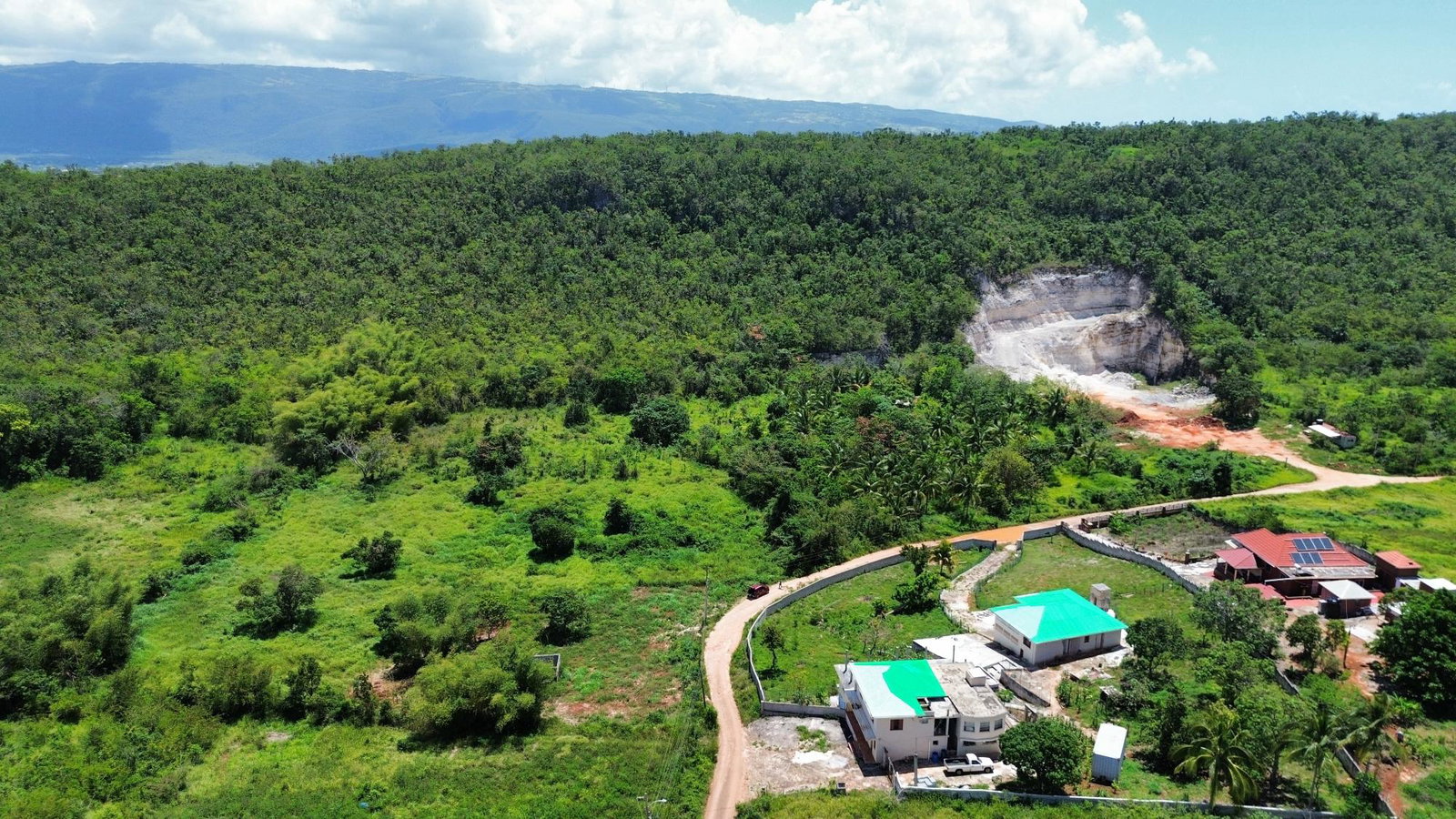 Eleventh image of Morningside in Junction, St. Elizabeth, Jamaica - property is For Sale