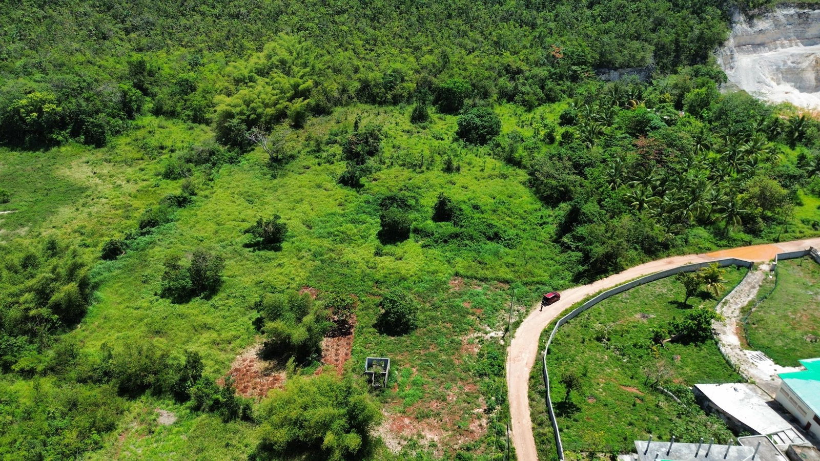Fourteenth image of Morningside in Junction, St. Elizabeth, Jamaica - property is For Sale