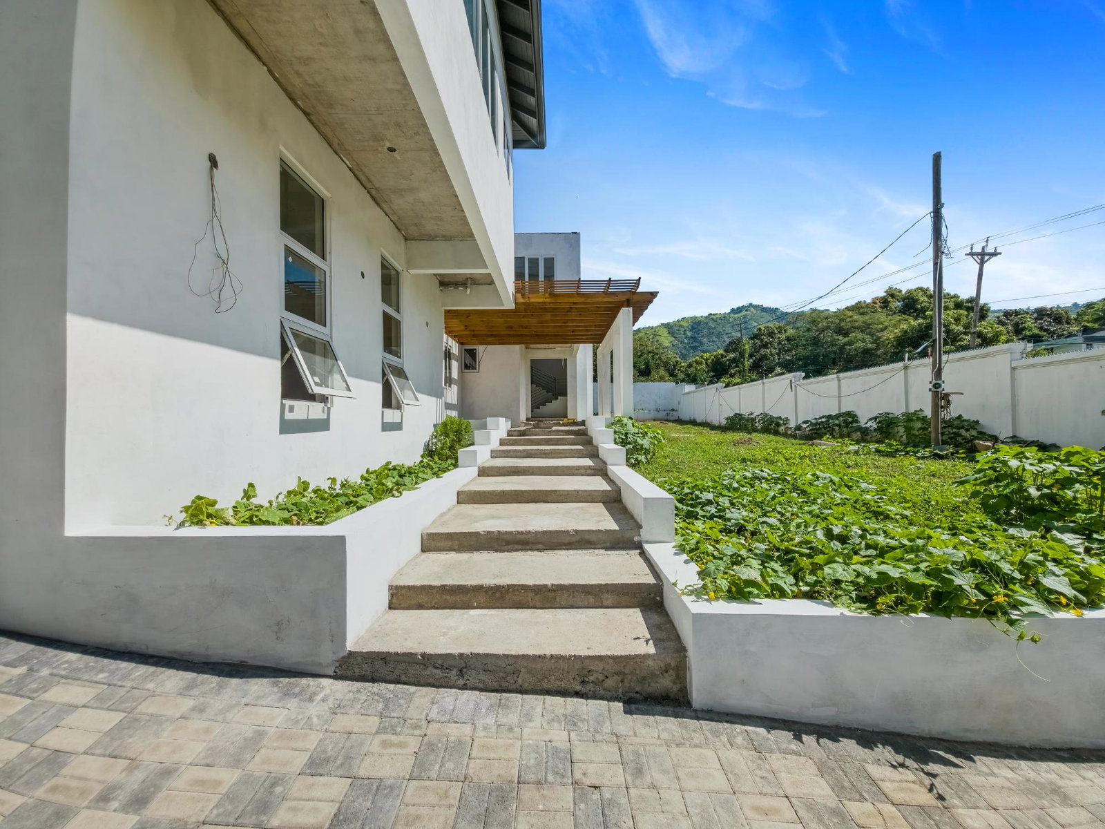 Third image of 9 Jack's Hill Road in Kingston 6, St. Andrew, Jamaica - property is For Sale