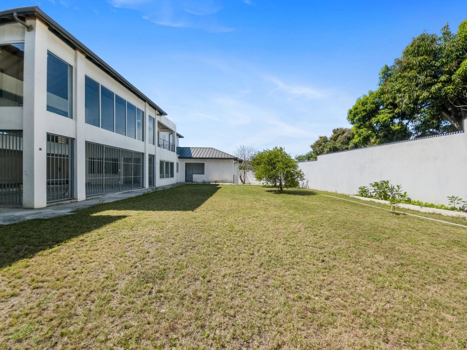 Fourth image of 9 Jack's Hill Road in Kingston 6, St. Andrew, Jamaica - property is For Sale