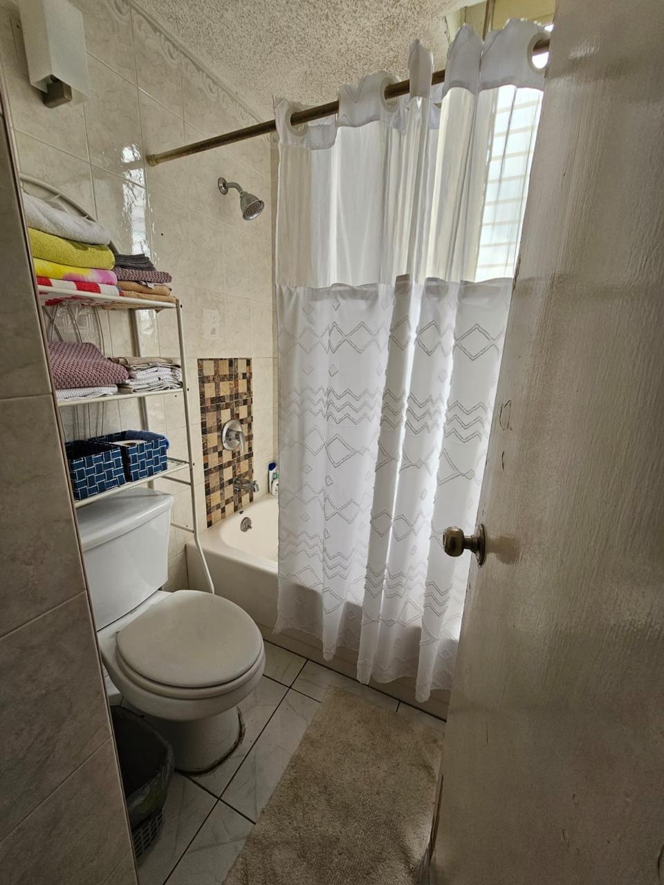 Twentieth image of 25-3 Renfrew Road in Kingston 5, St. Andrew, Jamaica - property is For Rent