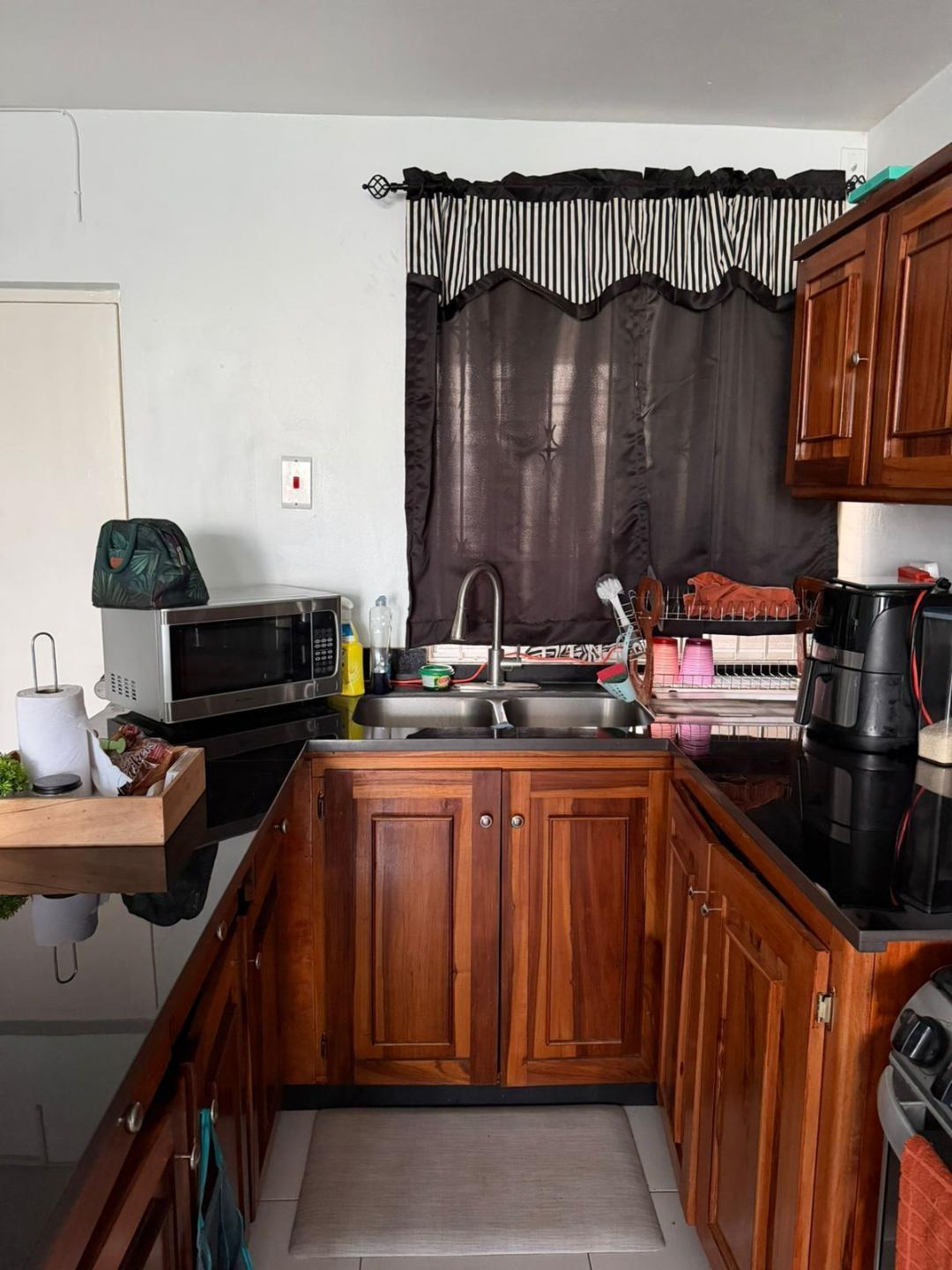 Thirteenth image of 12-16 Oxford Rd, Kingston in Kingston 5, St. Andrew, Jamaica - property is For Sale