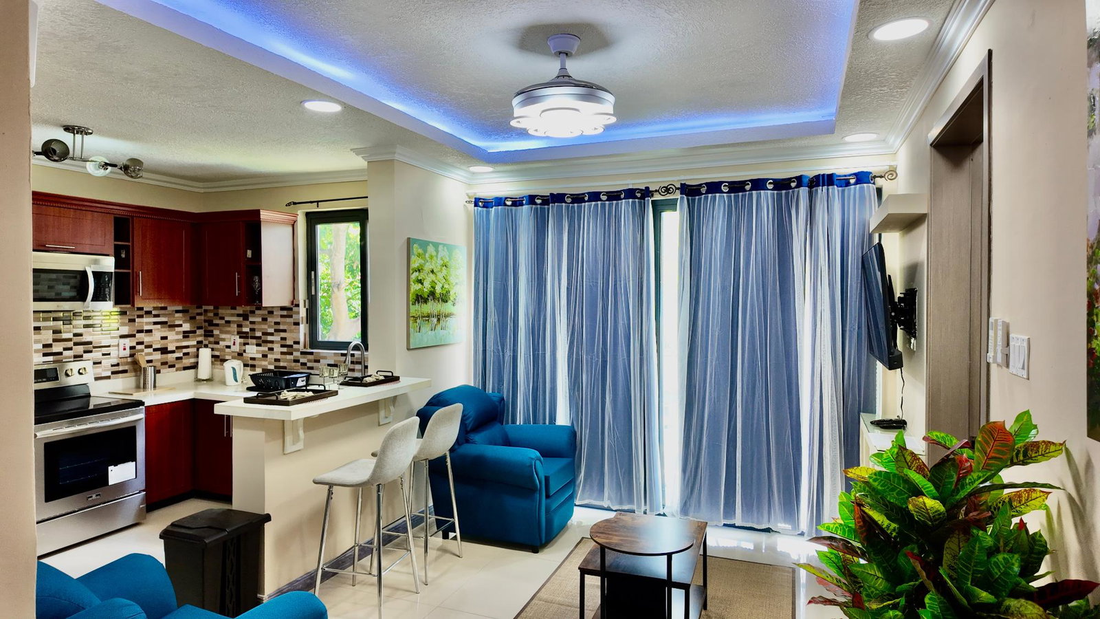 Third image of 6 Wellington Drive in Kingston 6, St. Andrew, Jamaica - property is For Rent