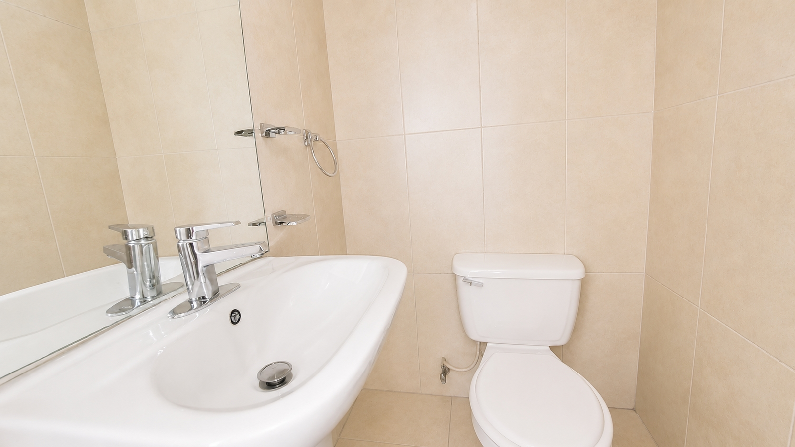 Eighth image of 16-8 Washington Drive in Kingston 10, St. Andrew, Jamaica - property is For Sale