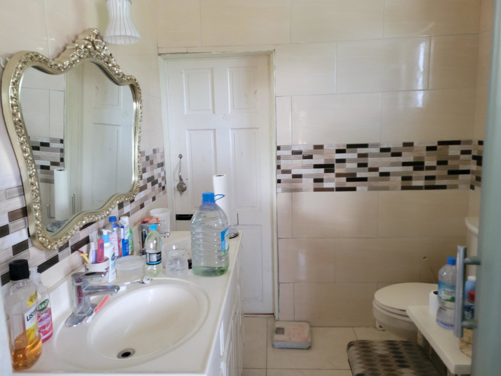 Thirteenth image of 7 Charlemont Drive in Kingston 6, St. Andrew, Jamaica - property is For Sale