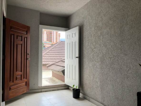 Eighth image of 9b-12 Grosvenor Terrace, Kingst in Constant Spring P.O., St. Andrew, Jamaica - property is For Rent