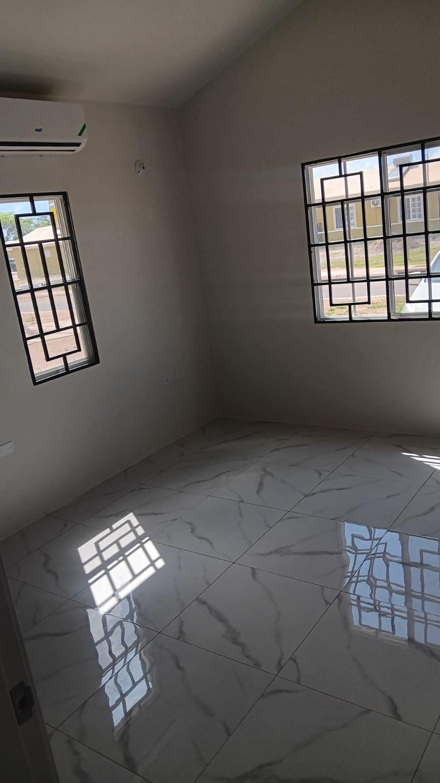 Tenth image of 976-1 Clove Avenue, Phoenix Par in Phoenix Park, St. Catherine, Jamaica - property is For Rent