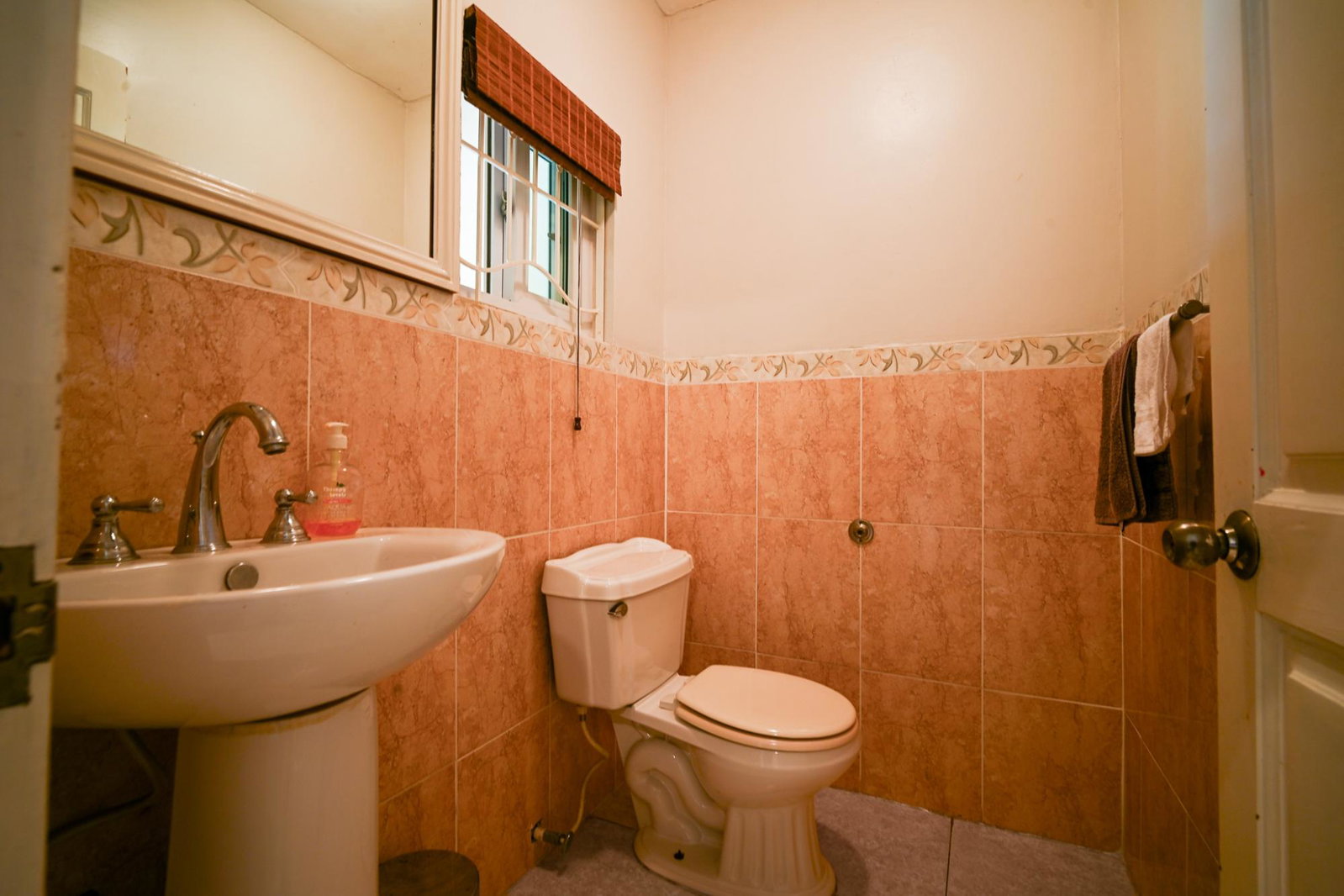 Eleventh image of 4-12 Farringdon Drive in Kingston 6, St. Andrew, Jamaica - property is For Sale