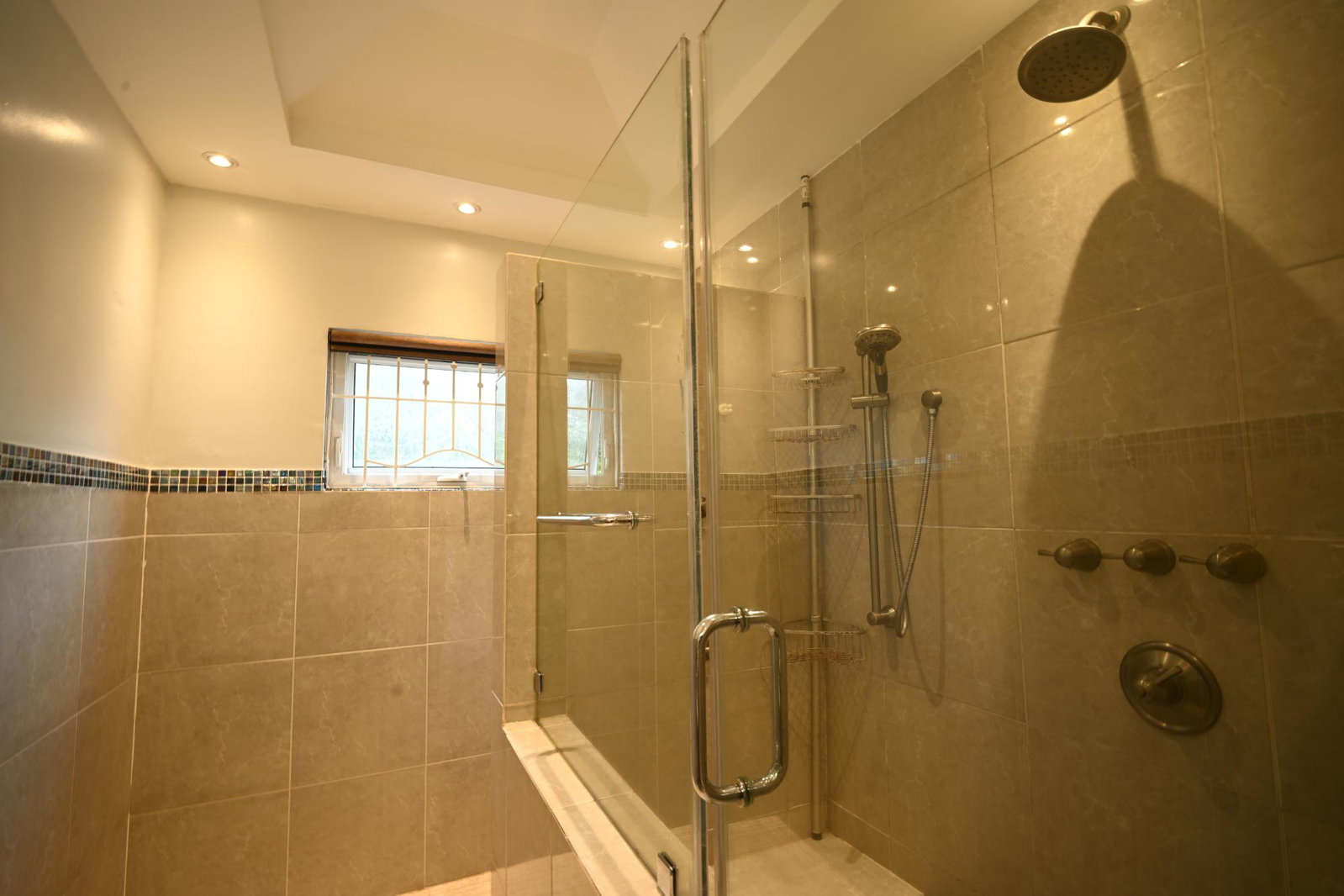Ninth image of 4-12 Farringdon Drive in Kingston 6, St. Andrew, Jamaica - property is For Sale
