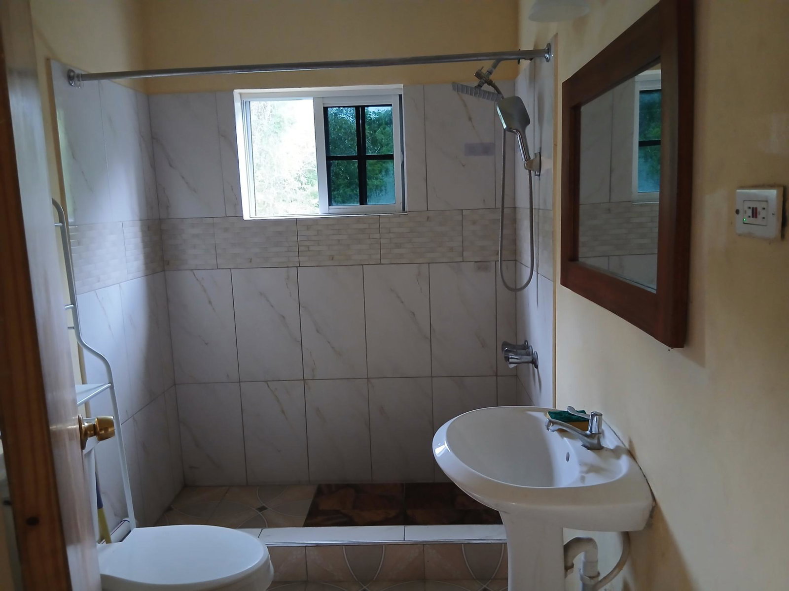 Twentieth image of Apt c- Waterloo, Spanish Town p. in Spanish Town, St. Catherine, Jamaica - property is For Rent