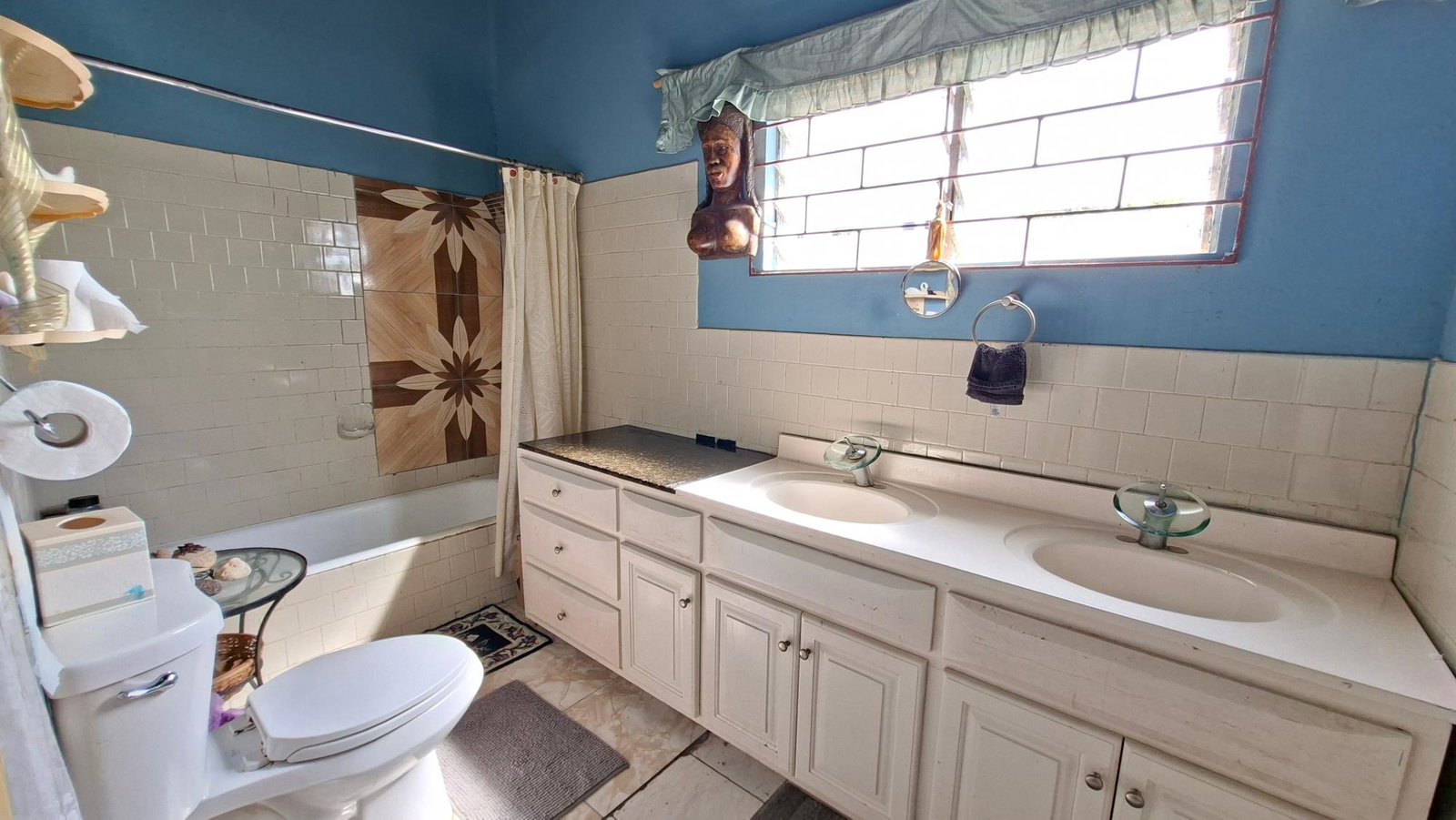 Tenth image of 9 Hibiscus Way in St. Ann's Bay, St. Ann, Jamaica - property is For Sale
