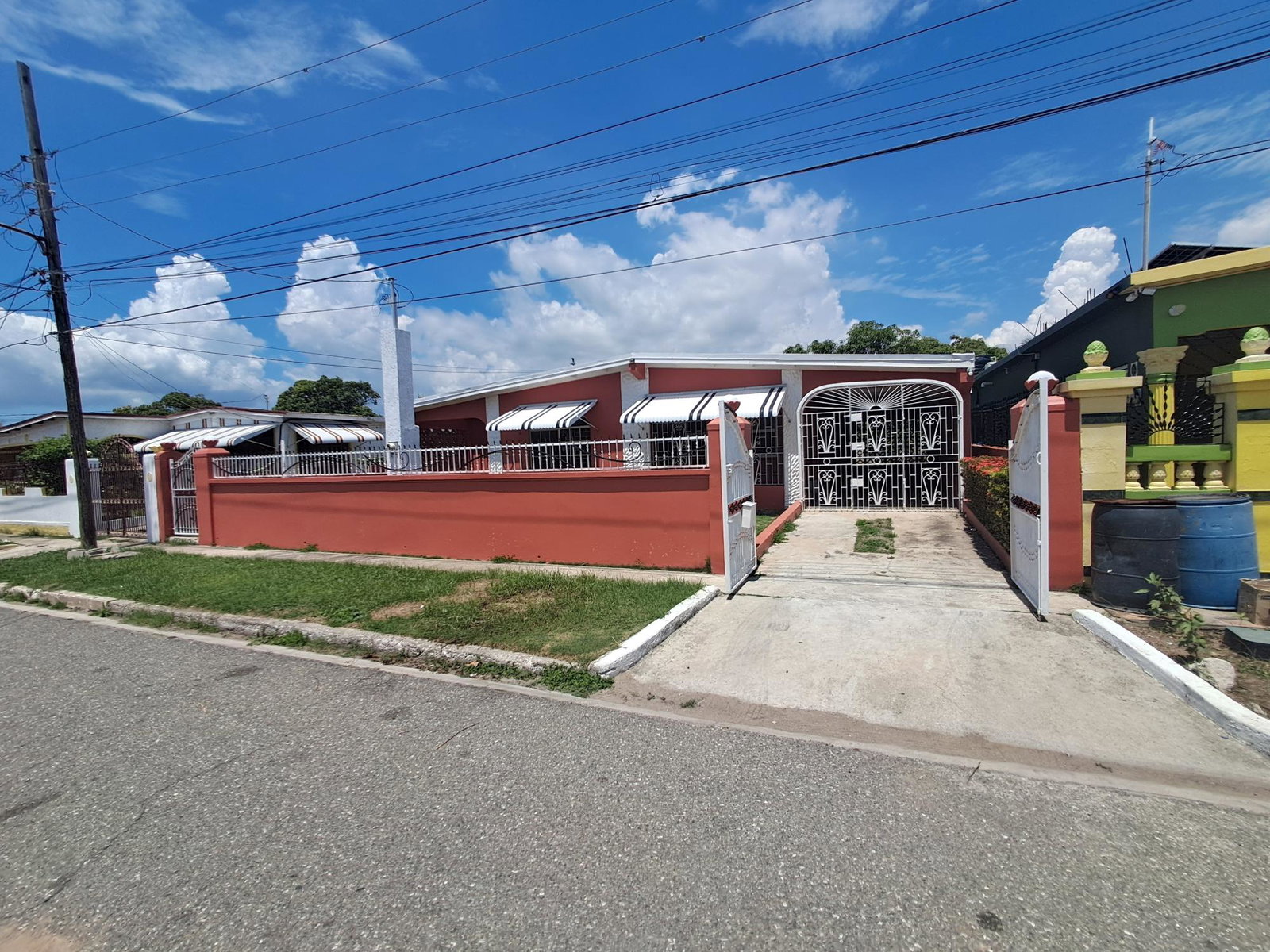 Second image of 6 Eleanor Avenue in Edgewater, St. Catherine, Jamaica - property is For Rent