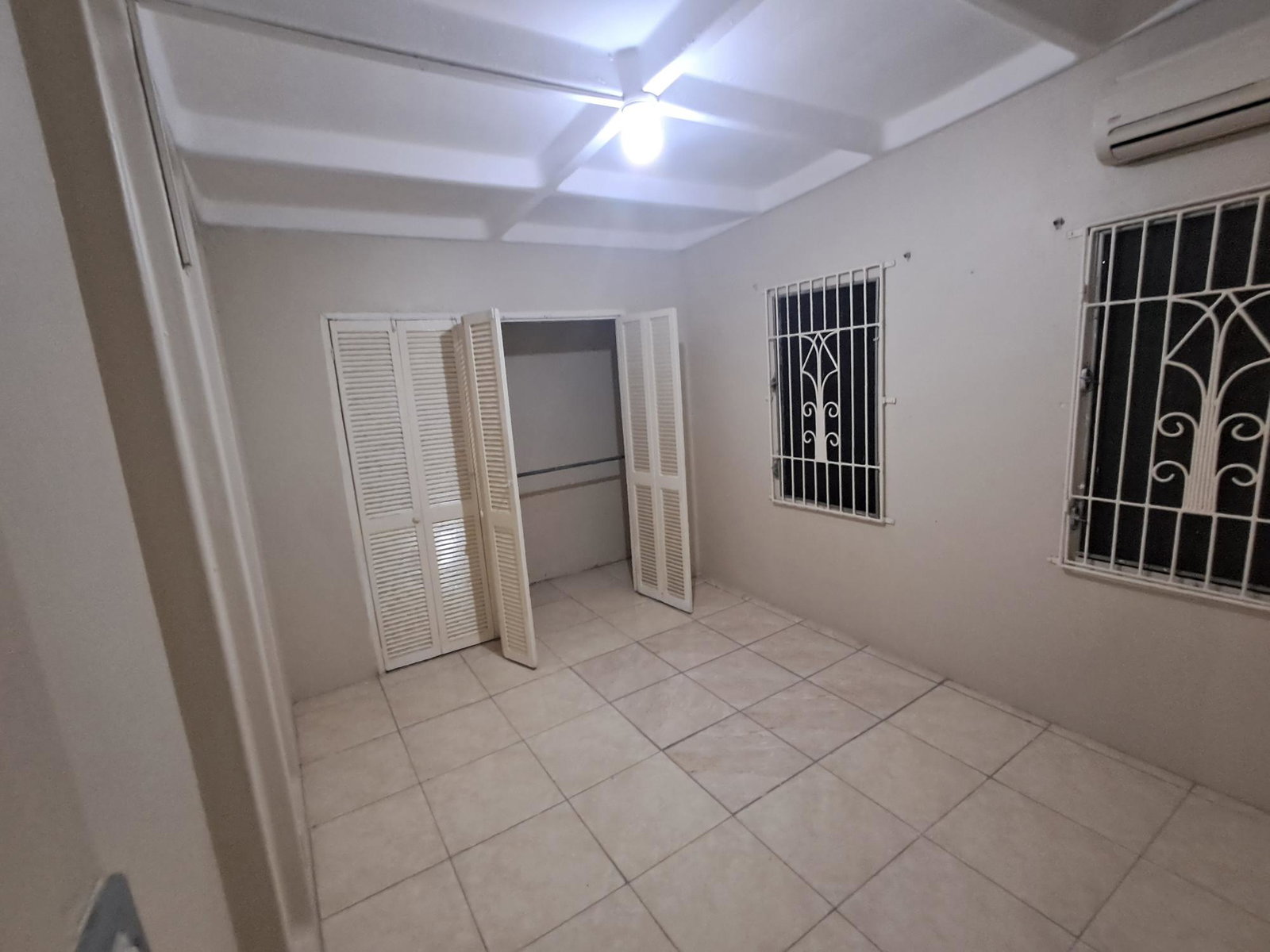 Seventh image of 6 Eleanor Avenue in Edgewater, St. Catherine, Jamaica - property is For Rent