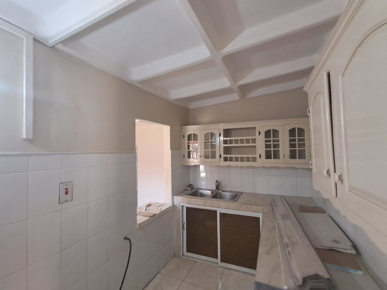 Eighth image of 6 Eleanor Avenue in Edgewater, St. Catherine, Jamaica - property is For Rent