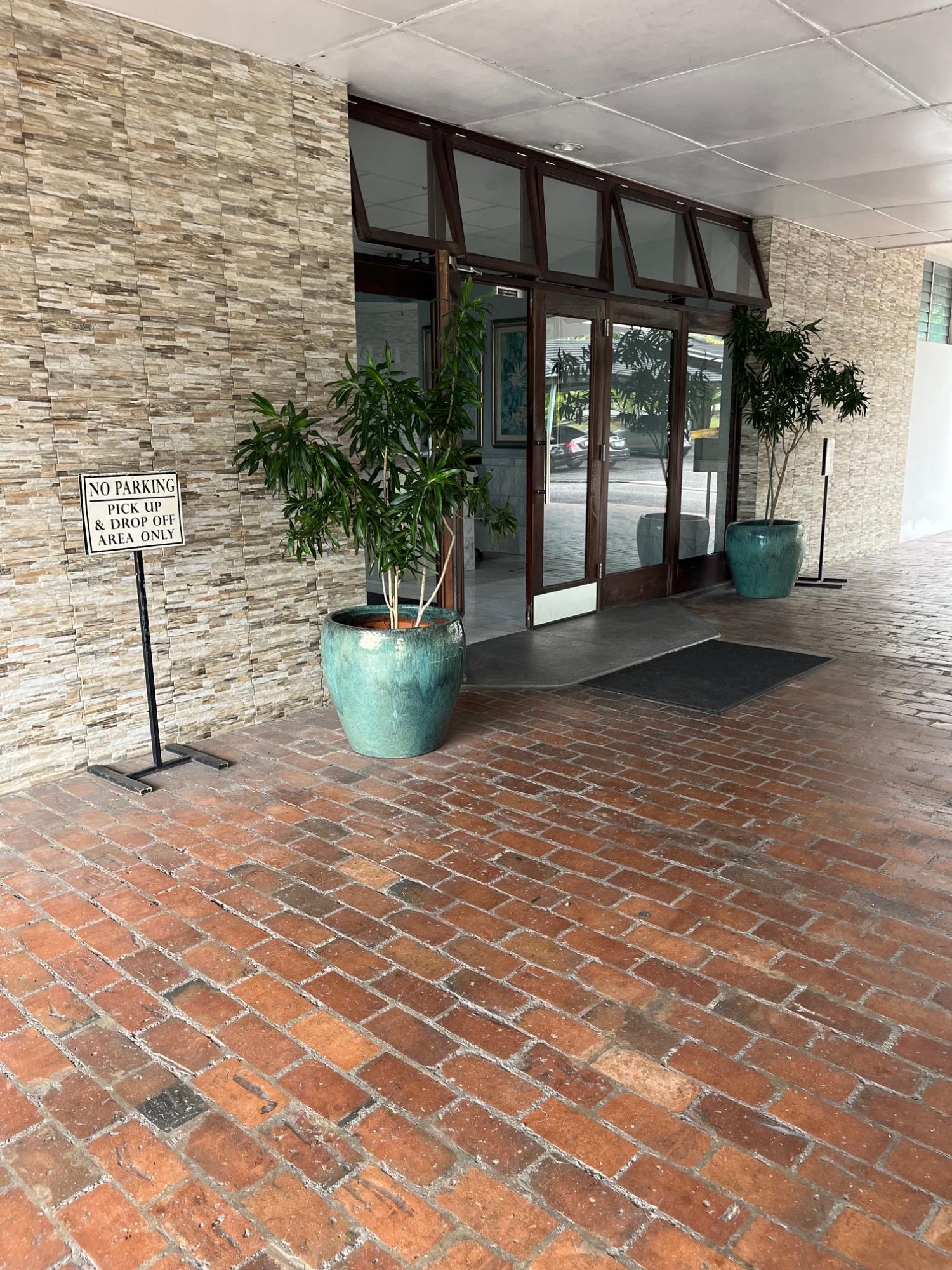 Second image of 3a-3a Manor Court Kingston 8 in Kingston 8, St. Andrew, Jamaica - property is For Rent