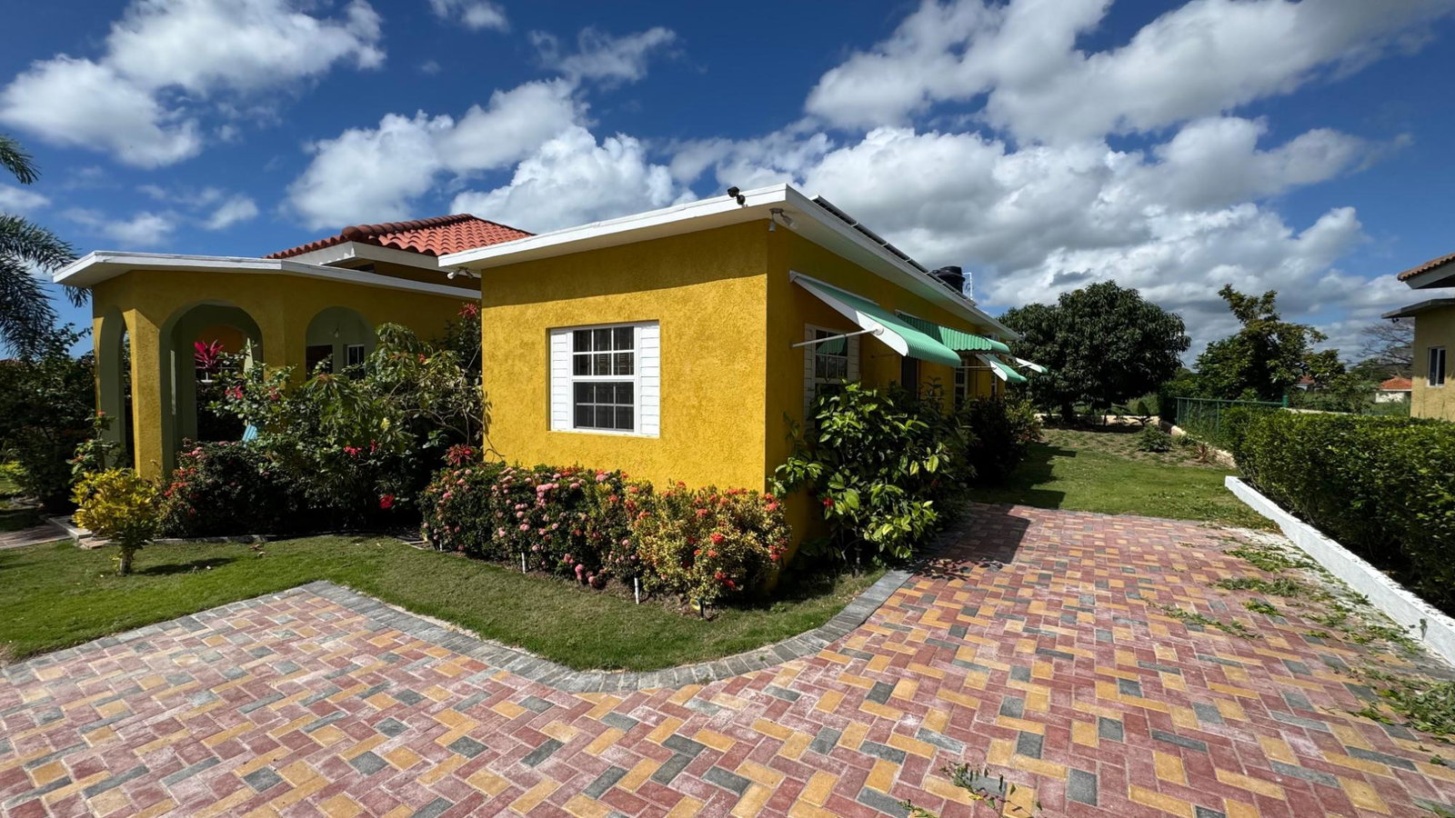 First image of 44 Aqueduct Country Club in Bushy Park, St. Catherine, Jamaica - property is For Rent
