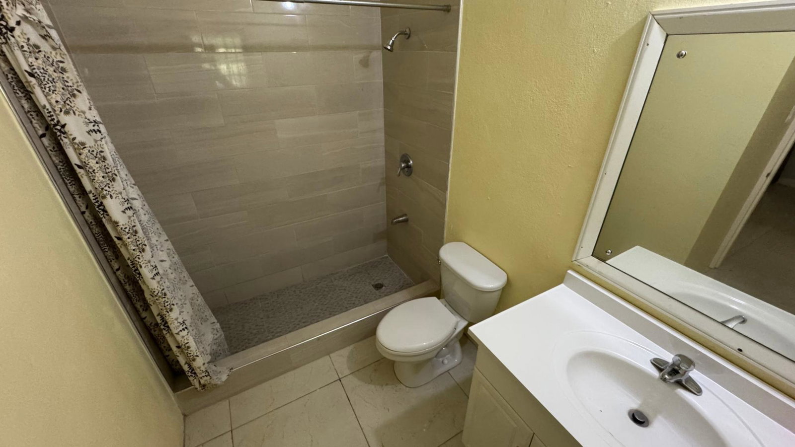 Eleventh image of 44 Aqueduct Country Club in Bushy Park, St. Catherine, Jamaica - property is For Rent