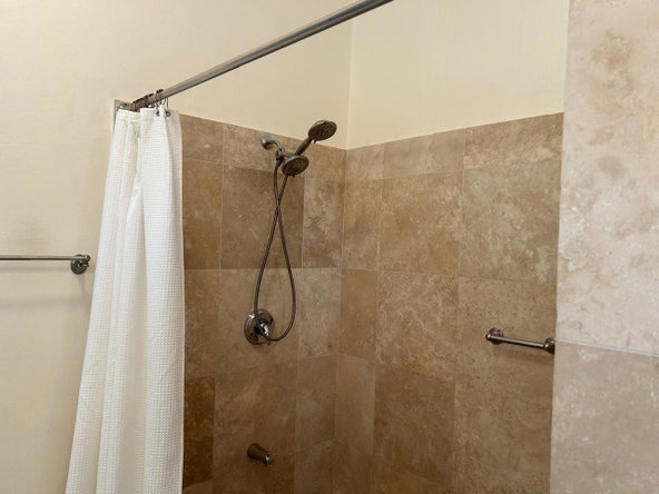 Seventeenth image of th 8.-19-21 Farringdon Drive in Kingston 6, St. Andrew, Jamaica - property is For Rent