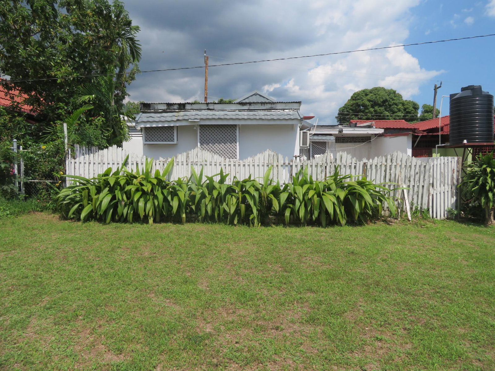 Sixteenth image of 6 Whittingham Close, Kgn 8. in Kingston 8, St. Andrew, Jamaica - property is For Sale