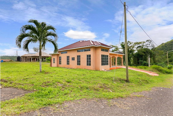 Tenth image of 43 Richards Pen in Retreat, St. Mary, Jamaica - property is For Sale