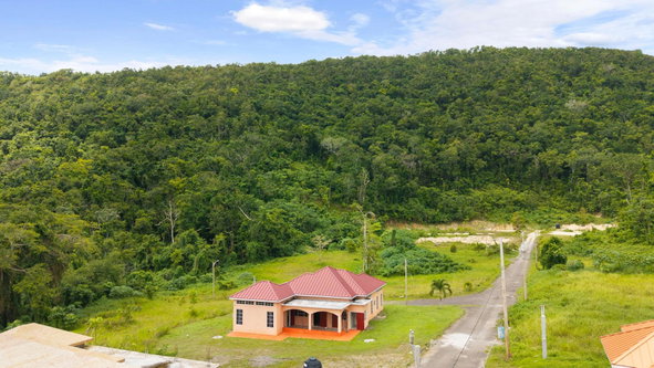 Eleventh image of 43 Richards Pen in Retreat, St. Mary, Jamaica - property is For Sale