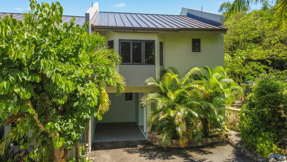 Twenty-Second image of 3-1 Rovan Mews in Kingston 6, St. Andrew, Jamaica - property is For Rent