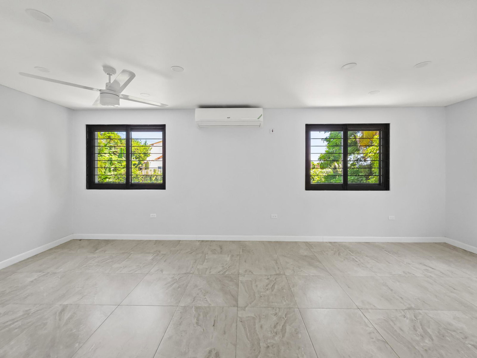 Sixth image of 3-1 Rovan Mews in Kingston 6, St. Andrew, Jamaica - property is For Rent