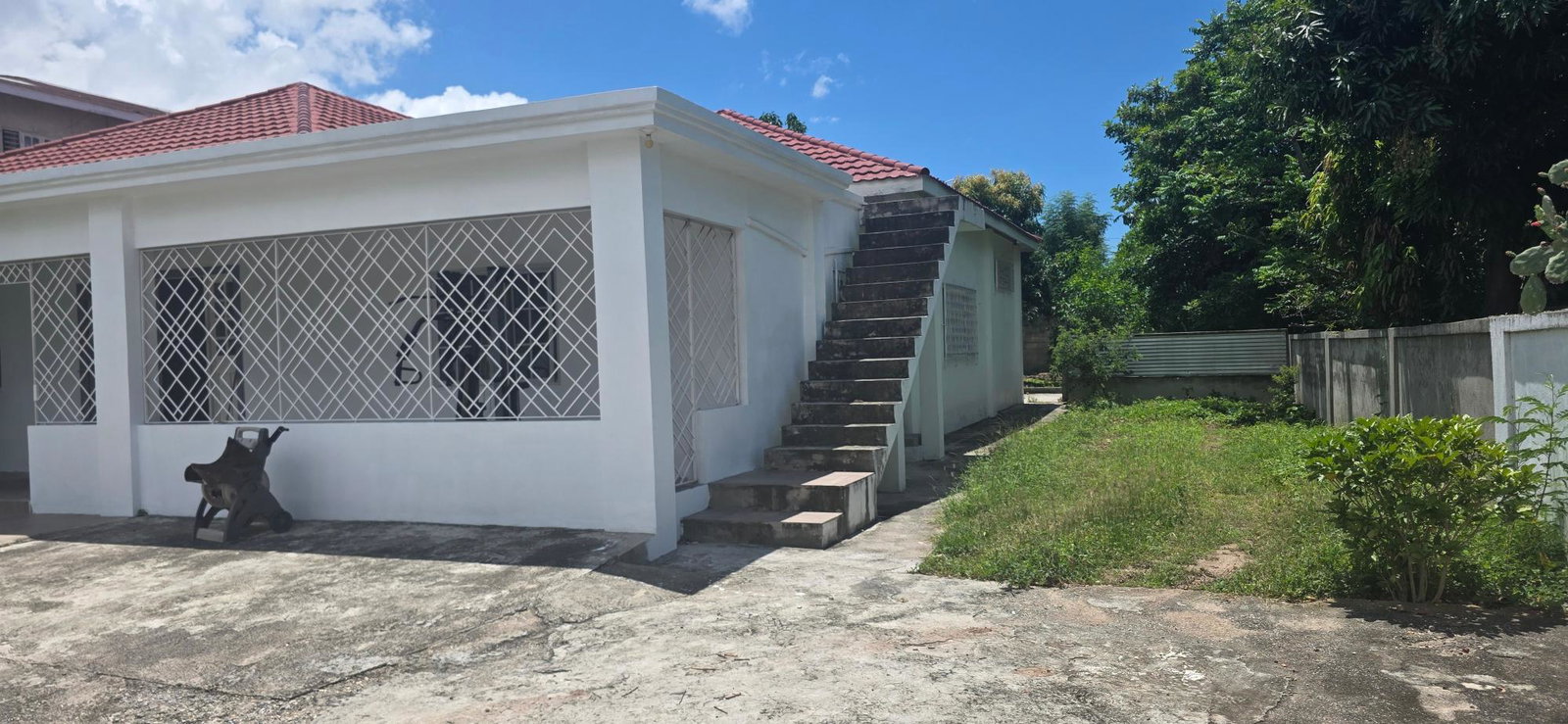 Tenth image of 3 Fairlane Cassia Park, Kingston 10 in Kingston 10, St. Andrew, Jamaica - property is For Sale
