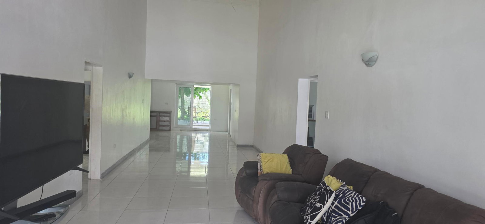 Third image of 3 Fairlane Cassia Park, Kingston 10 in Kingston 10, St. Andrew, Jamaica - property is For Sale
