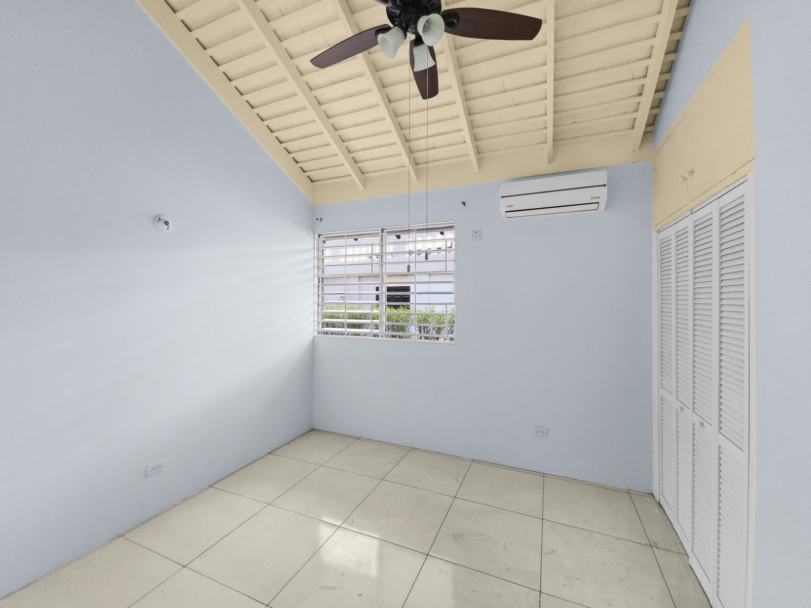Eighth image of 3 Whiteford Close in Kingston 6, St. Andrew, Jamaica - property is For Sale