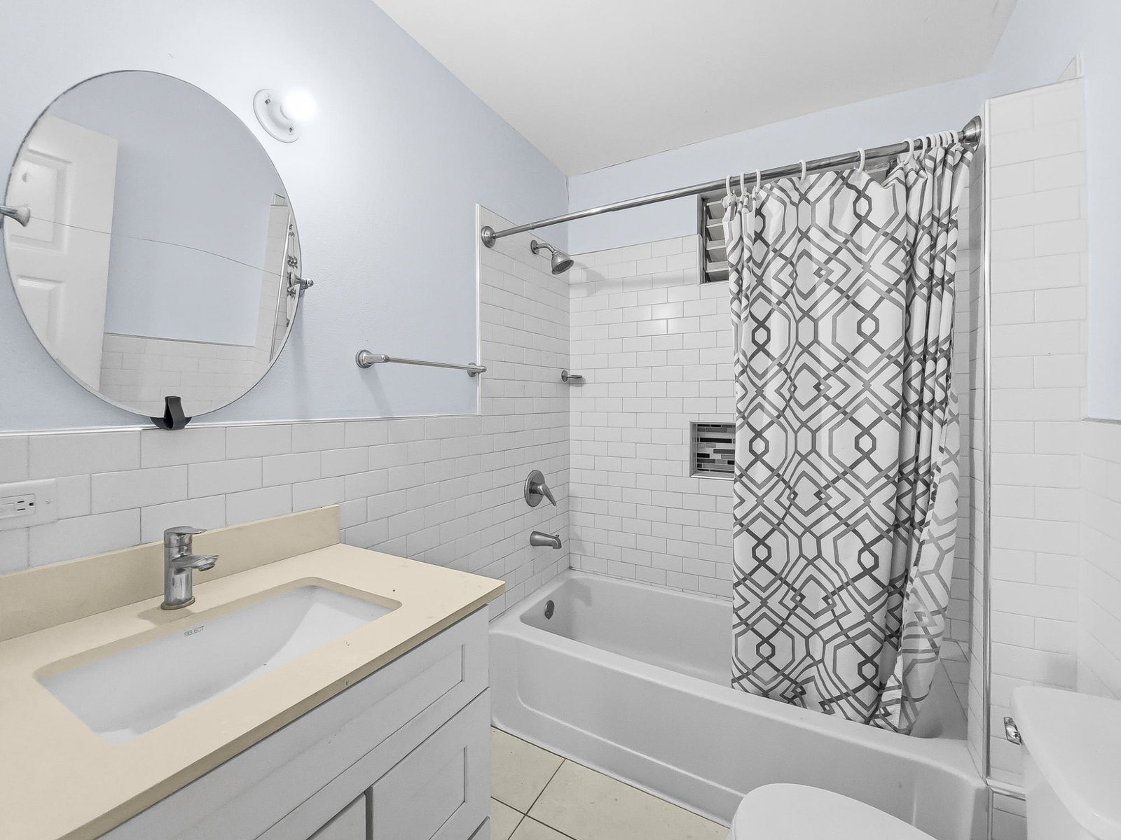 Ninth image of 3 Whiteford Close in Kingston 6, St. Andrew, Jamaica - property is For Sale
