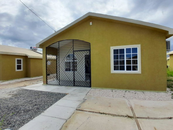 First image of 1583-phase 4 Phoenix Park Village 2 in Greater Portmore, St. Catherine, Jamaica - property is For Rent