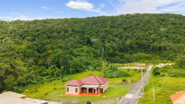 Seventh image of Richards Pen in Retreat, St. Mary, Jamaica - property is For Rent