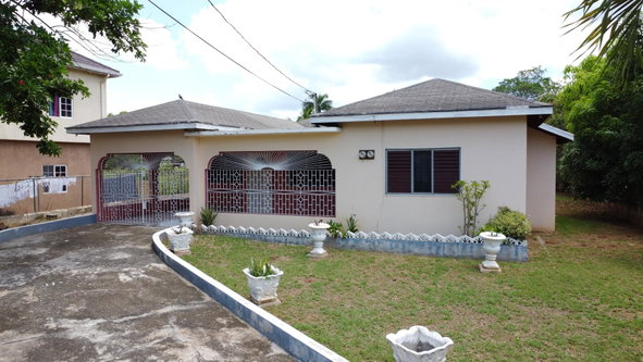 Second image of Mount View Estate in Spanish Town, St. Catherine, Jamaica - property is For Sale