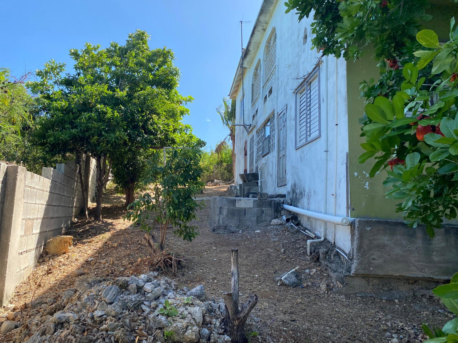 Seventh image of 384 Seaview Loop in May Pen, Clarendon, Jamaica - property is For Sale