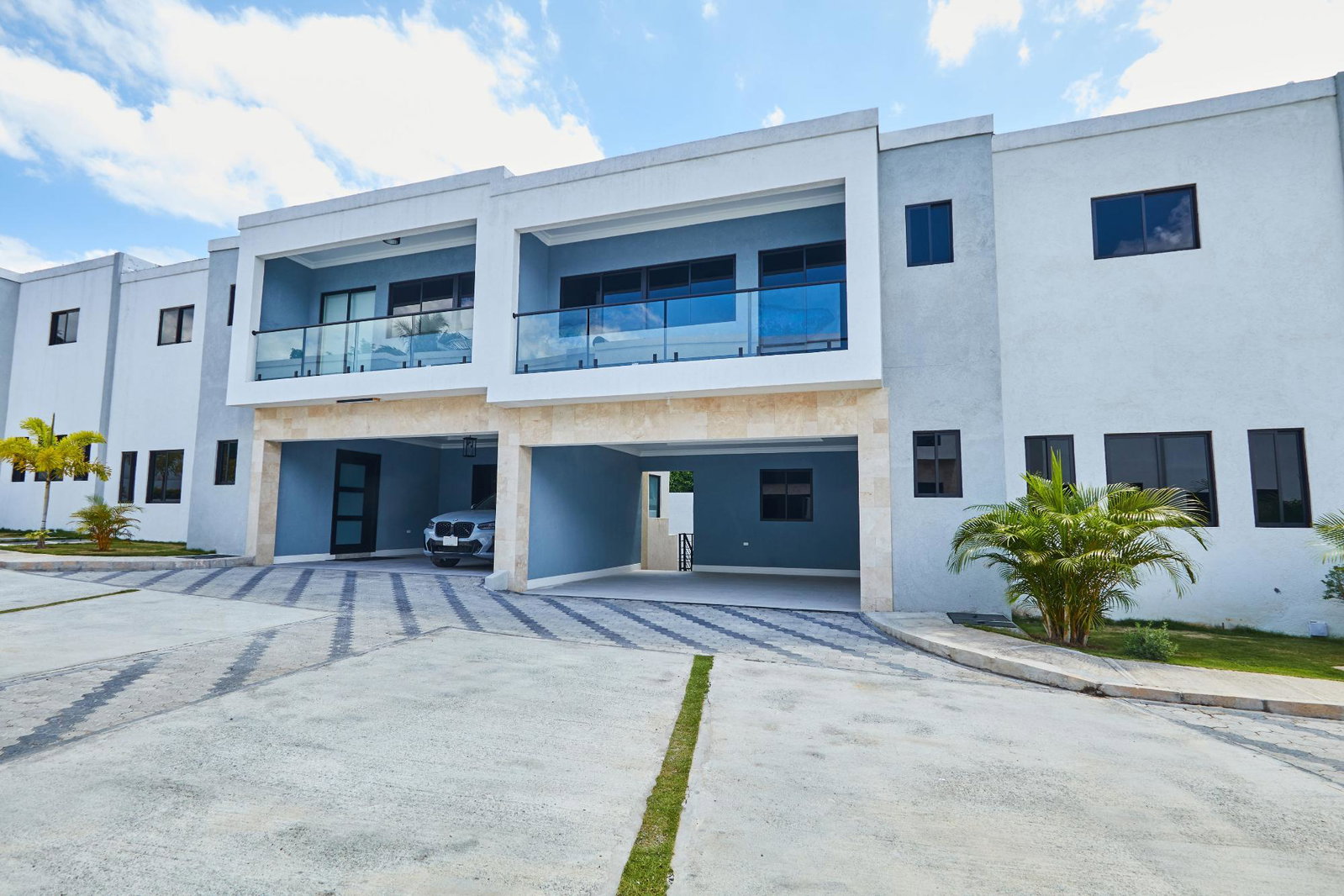 First image of 7-5 Farringdon Terrace in Kingston 6, St. Andrew, Jamaica - property is For Rent