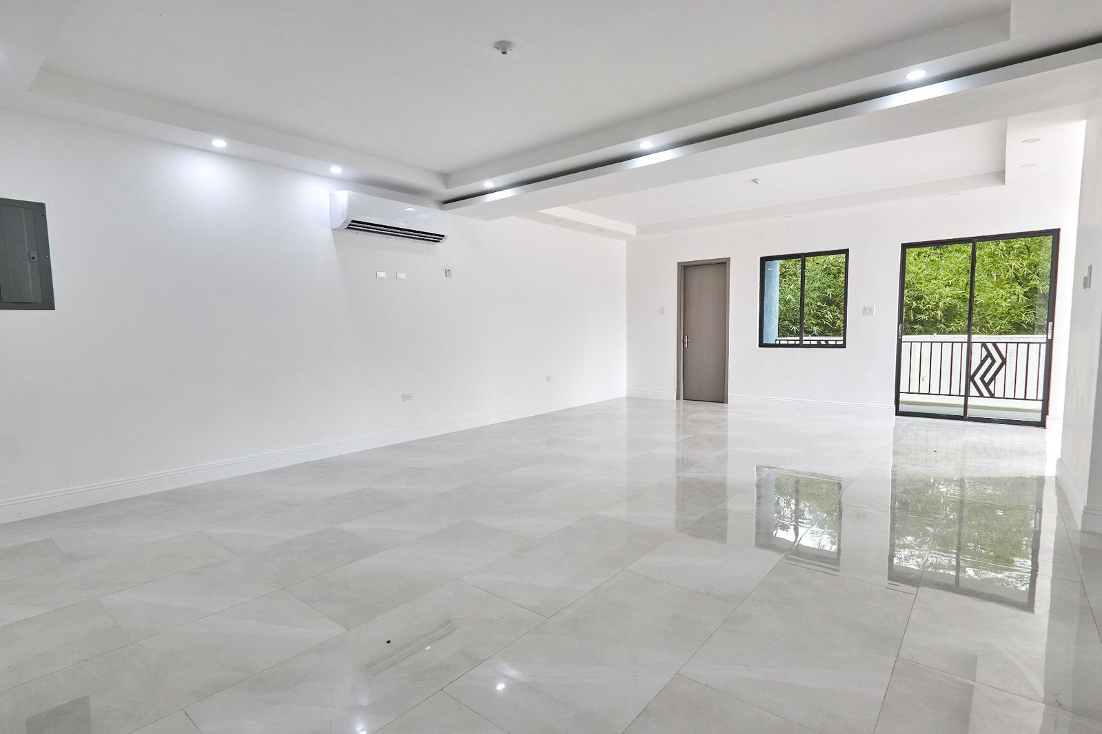 Eighth image of 7-5 Farringdon Terrace in Kingston 6, St. Andrew, Jamaica - property is For Rent