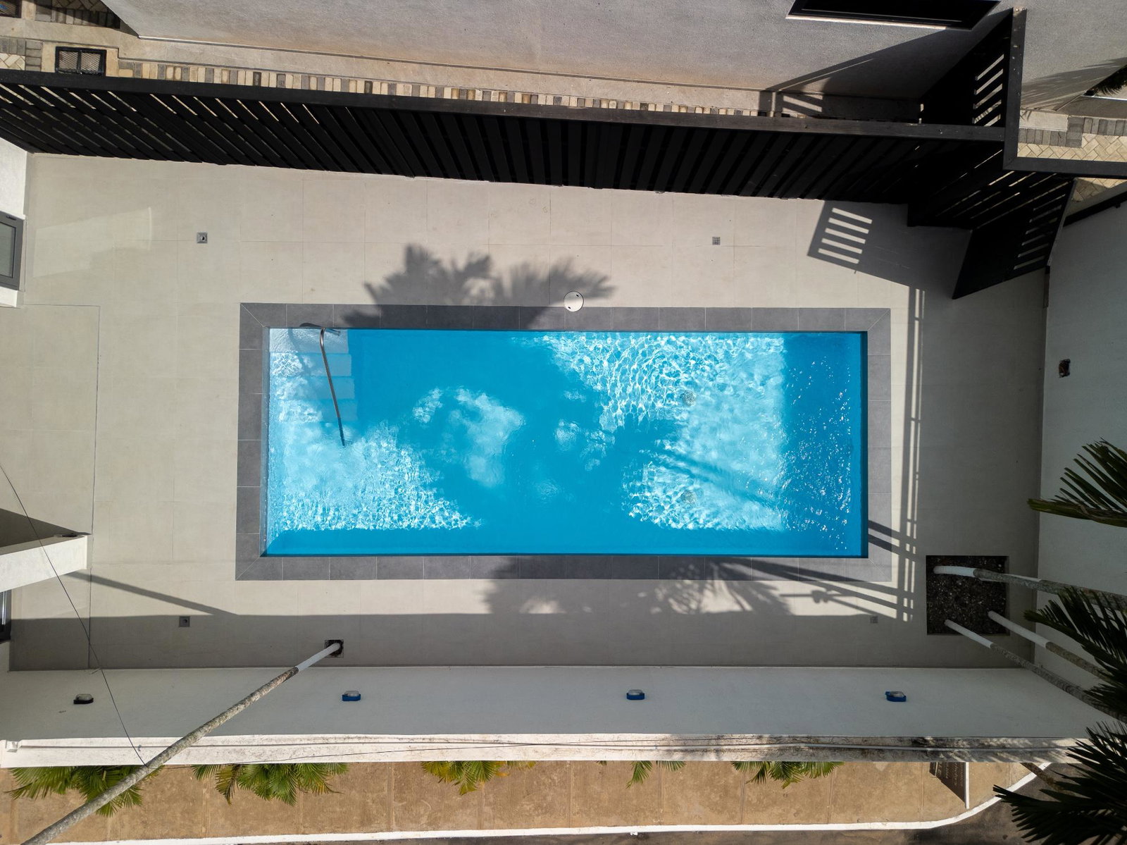 Third image of Th-a2-2 Lipscombe Ave in Kingston 9, St. Andrew, Jamaica - property is For Sale