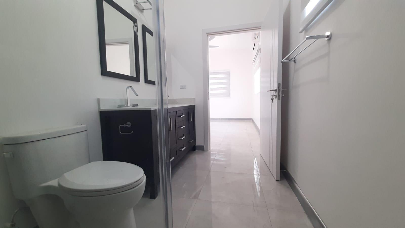 Sixteenth image of 41 Oakridge Circle Block d in Greater Portmore, St. Catherine, Jamaica - property is For Rent